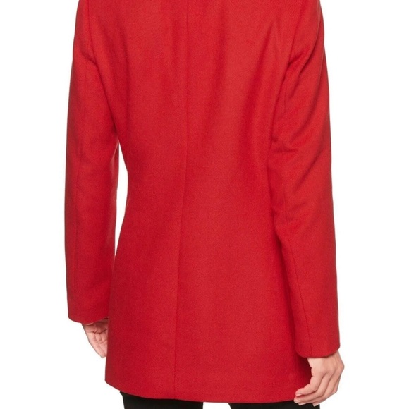 Red coat - Picture 2 of 5